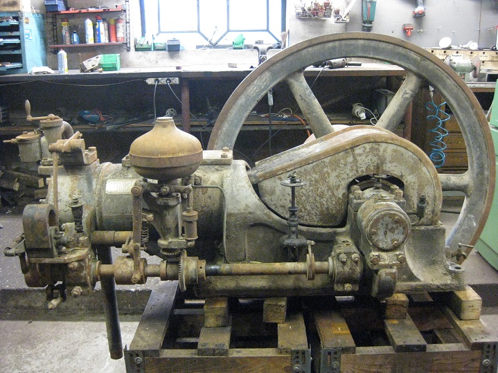Deutz E12 extra klein.jpg