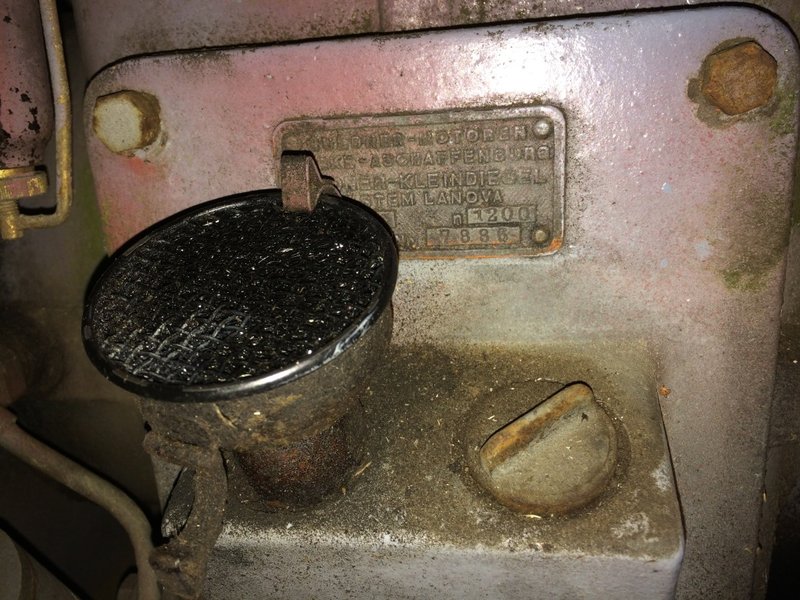 Foto 13.02.14 21 51 28.1.jpg (345.22 KiB) 2938 mal betrachtet Typenschild - Güldner Motornr. 7886