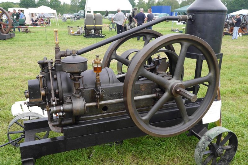 K1024_P1090178.JPG (205.34 KiB) 10029 mal betrachtet Crossley Type BII 0