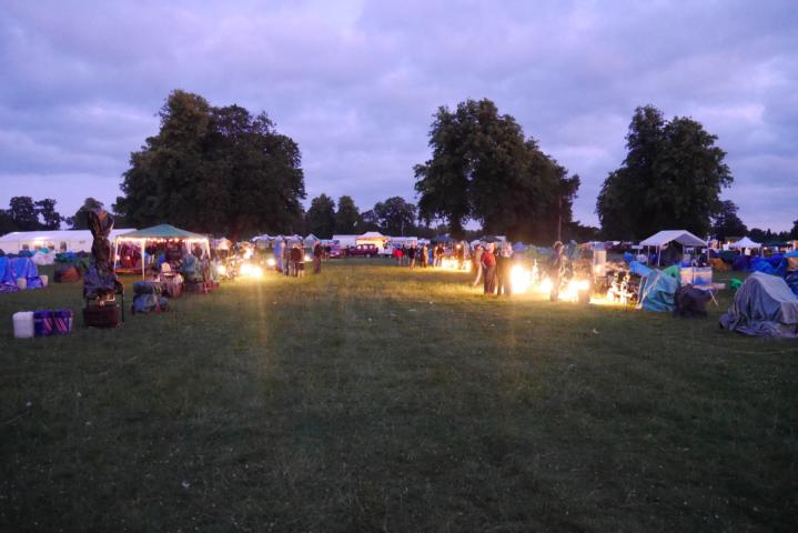 Rallyfield bei Nacht