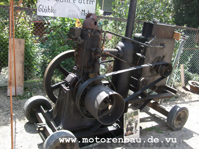 Glühkopfmotor, Hersteller unbekannt.