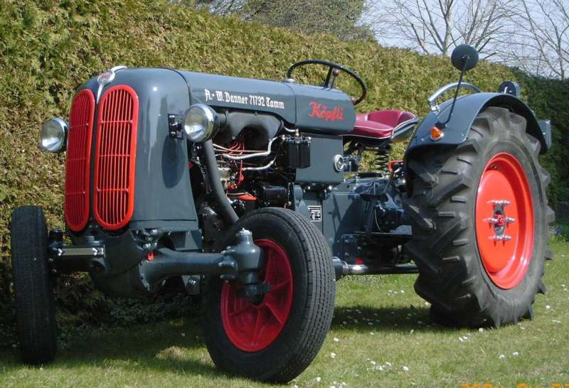 P4 vorn links kleiner.jpg