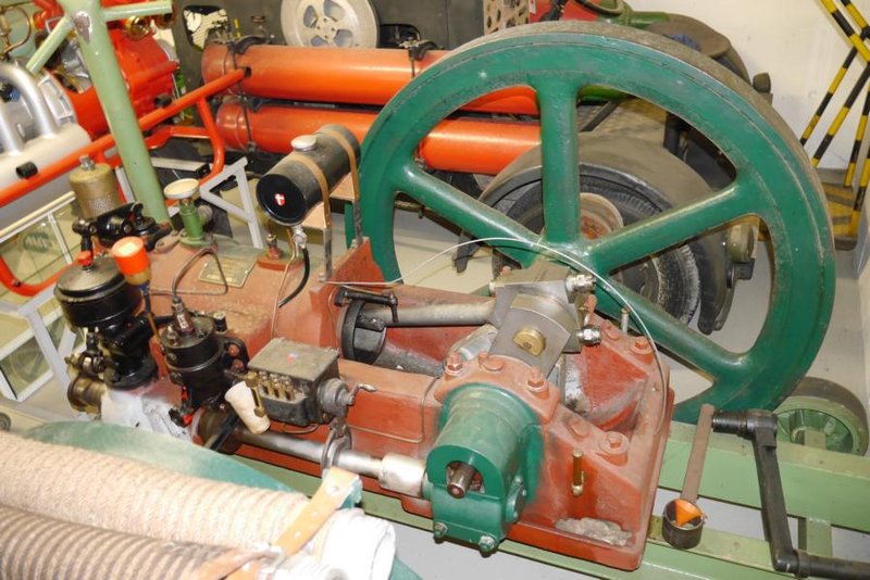 K800_P1170003.JPG (126.89 KiB) 3286 mal betrachtet Motorenfabrik Darmstadt , Diesel