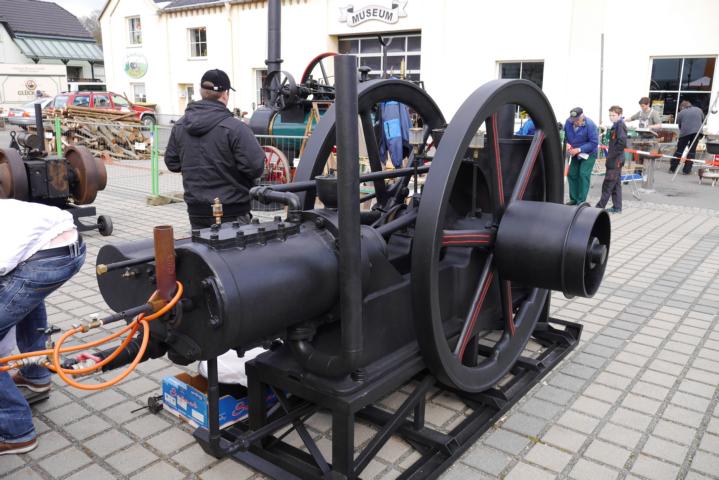Reid Ölfeldmotor, Patetnt 1898