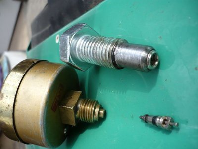 P1020084KD2Manometer2.JPG