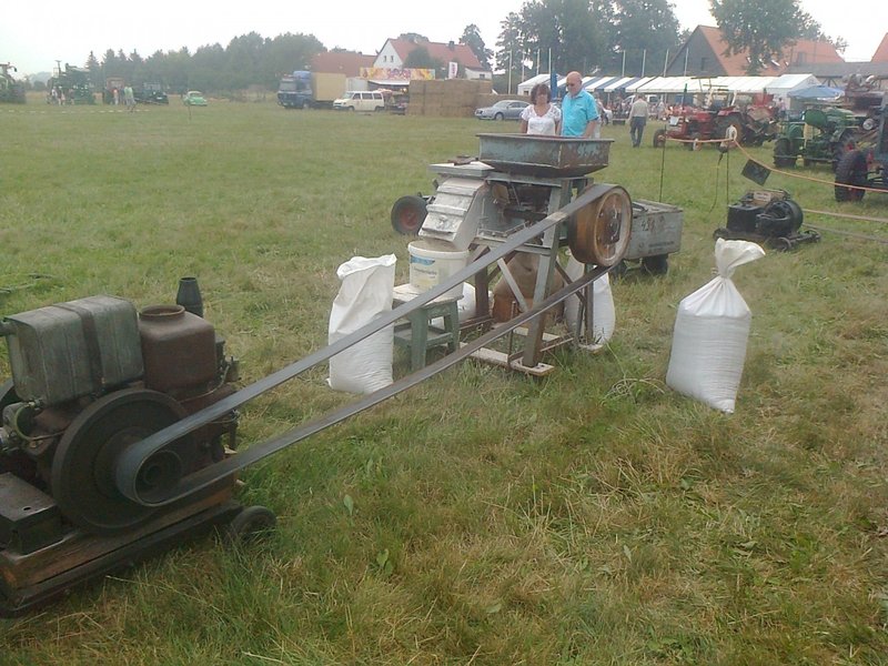 Deutz Ma 711 mit Schrotmühle