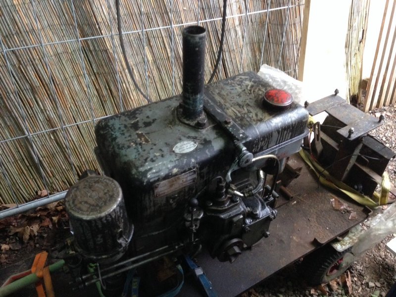 image.jpg (337.91 KiB) 3180 mal betrachtet Der Motor