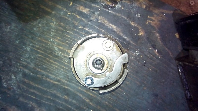 Das Teil mit dem L hat recht viel Spiel auf er Welle wo es mit dem ring gesichert ist .Ist das schlimm?