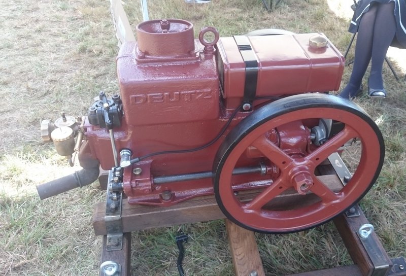 der schönste und seltenste Motor des Treffens , MA416 <br />richtig schöner satter Klang !!! sehr ruhig, langsam und gleichmäßig !