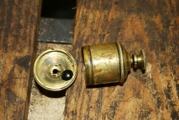 Das mysteriöse schwarze Teil in der Fettbüchse