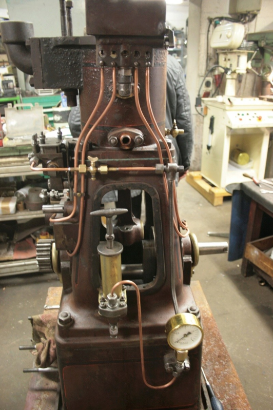 6_35_Kupferleitungen_am_Motor.png