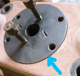 7 Vorkammer in Zylinderkopfdeckel.jpg