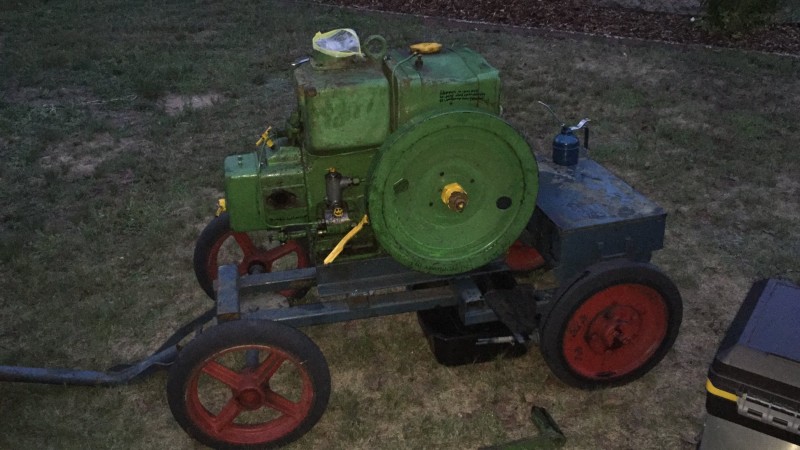 VBHQ5232.JPG (450.61 KiB) 2944 mal betrachtet Hier ein Bild von dem Motor.
