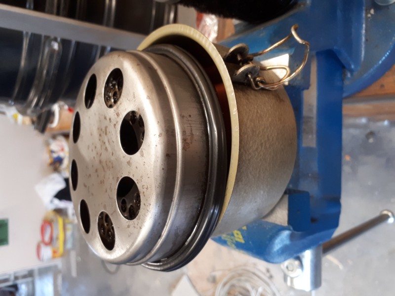 Patronenunterseite mit Blechboden