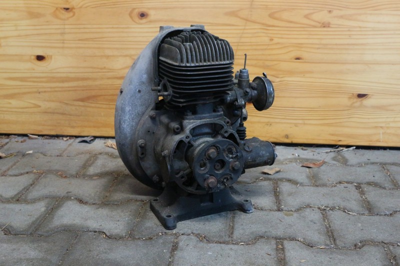 Sachs ST 200