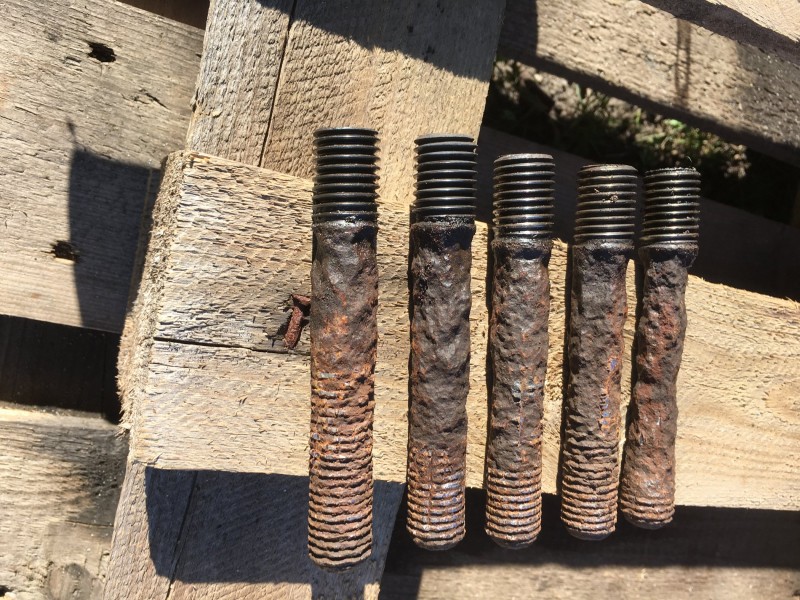 Stehbolzen 2 (2).JPG