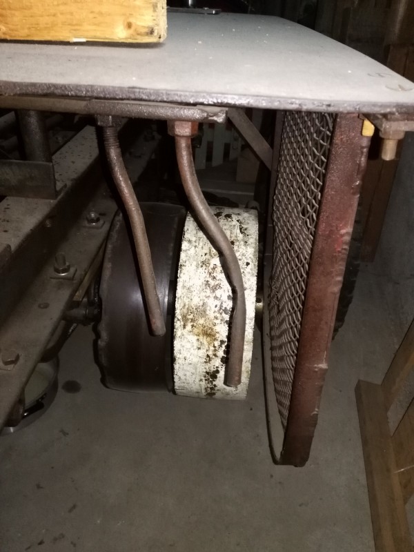 IMG_20220829_200219.jpg (465.45 KiB) 3224 mal betrachtet Fahrbare Bandsäge