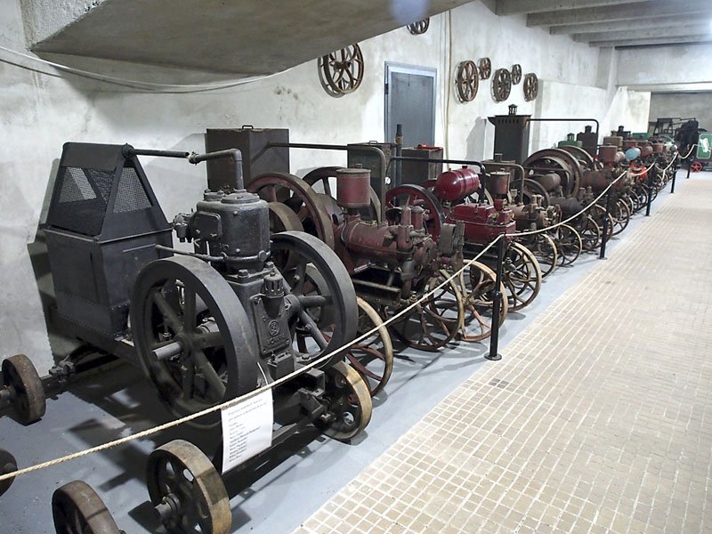 Muzeum motorismu Znojmo tsjechie museum motor hhh.jpg