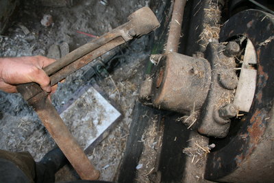 unbekannter Motor 032.jpg (2.28 MiB) 8476 mal betrachtet Andrehkurbel mit Einrastung