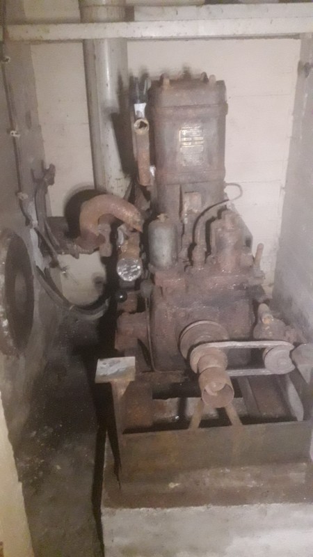 Alles was störte mußte wegen der beengten Platzverhältnisse rückgebaut werden.