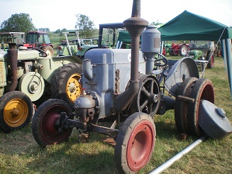 3.Schleppertreffen-Kupfersuhl 2011 Unser Lanz Bulldog HR2