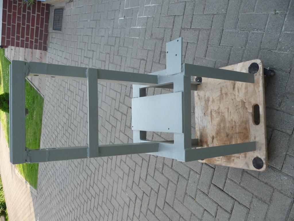 Das grundierte Gestell