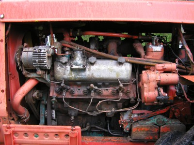 F150 li Mot-Seite.JPG (623.71 KiB) 5853 mal betrachtet F150 li Mot-Seite