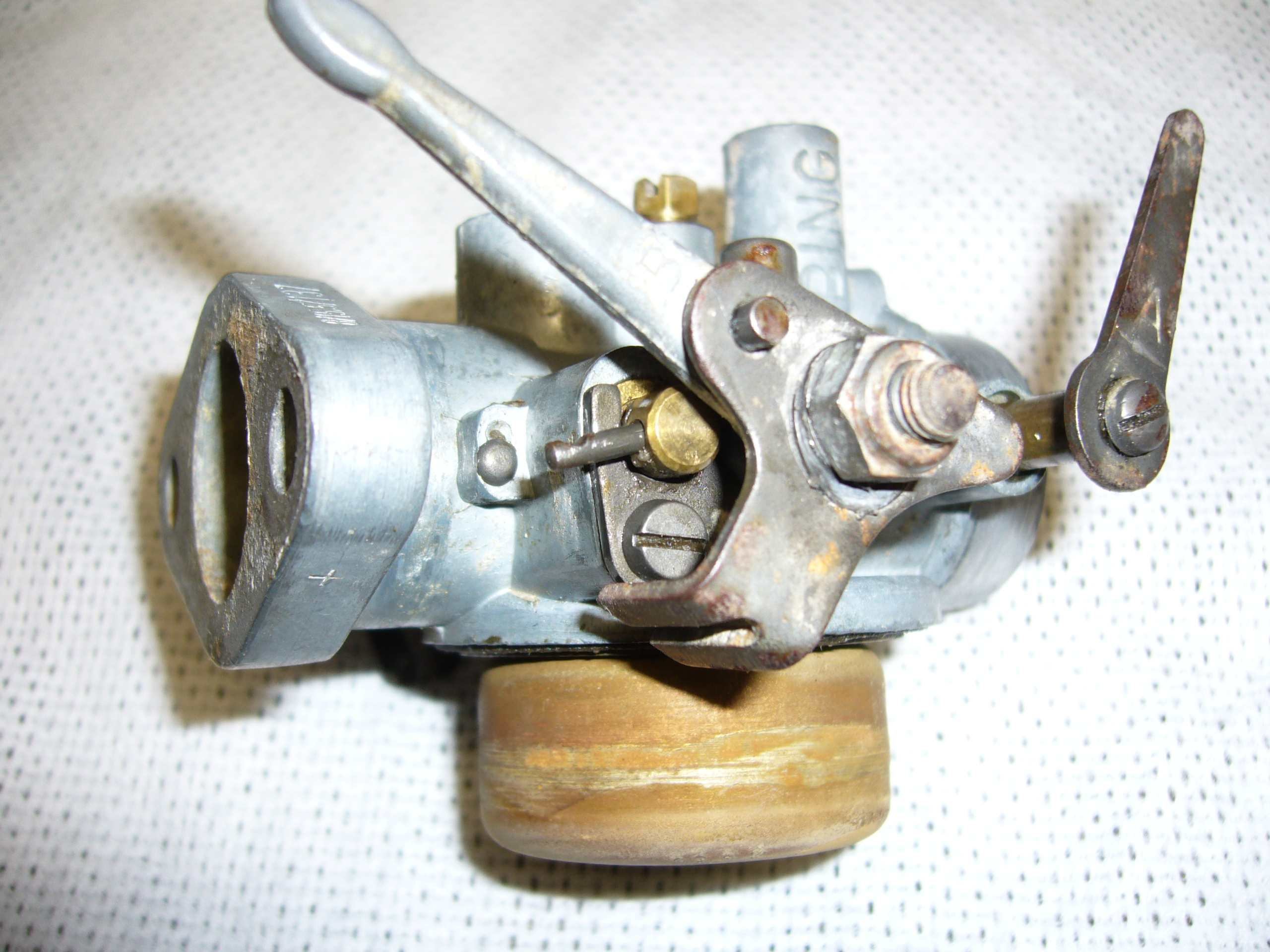 Muß der Hebel über den Stift sein ???