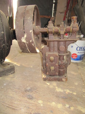 2012-08-12 064.JPG (2.69 MiB) 4815 mal betrachtet Kühlwasserpumpe?