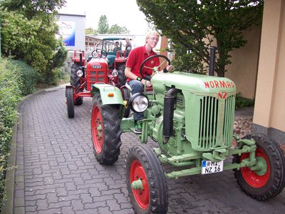 NG 16 C und Fahr D 180 H und Hanomag R22 --1 (OH11).JPG