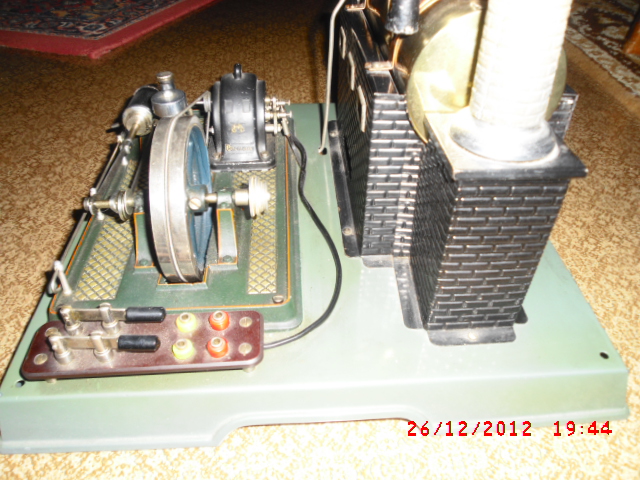 Dampfmaschine Märklin Nr.8 004.JPG