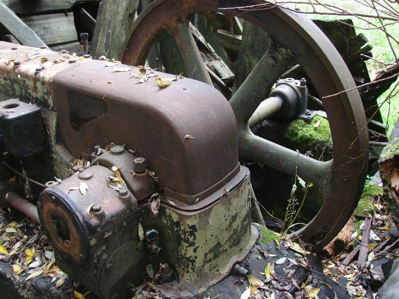 K1024_039px8.JPG (204.39 KiB) 5570 mal betrachtet Es ist ein solches Rad, aber nicht das auf dem Bild.