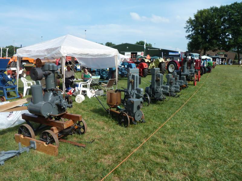 Bernard Motoren in Reihe